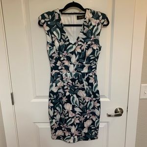 Alexia Admor floral v-neck sheath dress